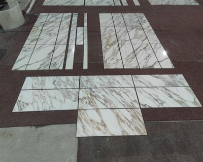 Marmurinis Calacatta auksas